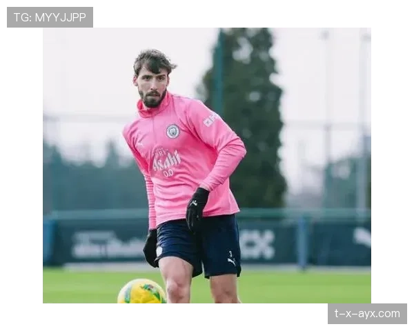 鲁本·迪亚斯稳如磐石，铸就防线中坚