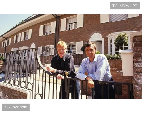 克鲁伊夫技术传承助力年轻球员在现代足球中持续提升技艺