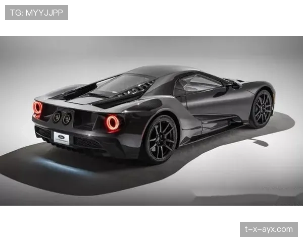 奥斯卡·皮斯托瑞斯居然能同时和两辆跑车合影,这生活也太豪横了吧! 奥斯卡·皮斯托瑞斯居然能同时和两辆跑车合影,这生活也太豪横了吧!